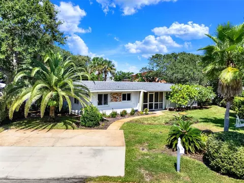 322 Cedar Ave, New Smyrna Beach, FL 32169