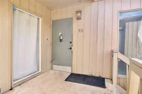 202 Crown Oaks Way #201, Longwood, FL 32779