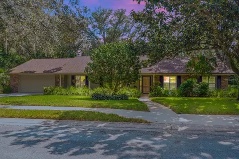 212 E Sweetwater Creek Dr, Longwood, FL 32779