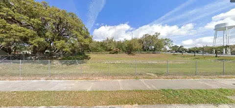 1216 E Main St, Leesburg, FL 34748