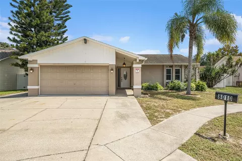 8010 Buttonball Ln, Port Richey, FL 34668