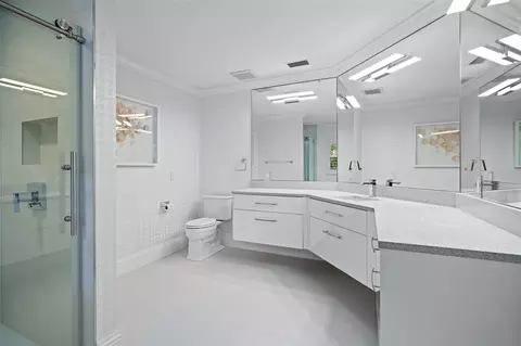 Bath - 9648 Mccormick Pl, Windermere, FL 34786 photo 6 of 6