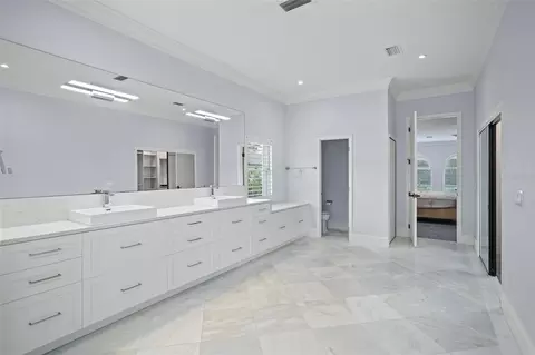 Bath - 9648 Mccormick Pl, Windermere, FL 34786 photo 3 of 6