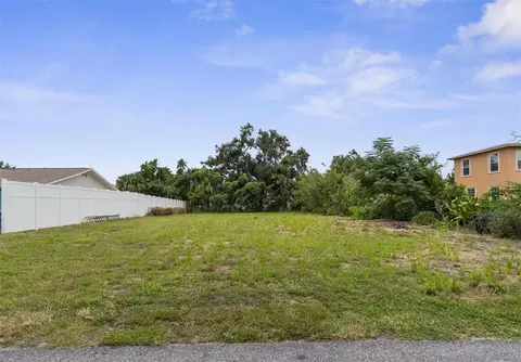 216 Pavonia Rd, Nokomis, FL 34275