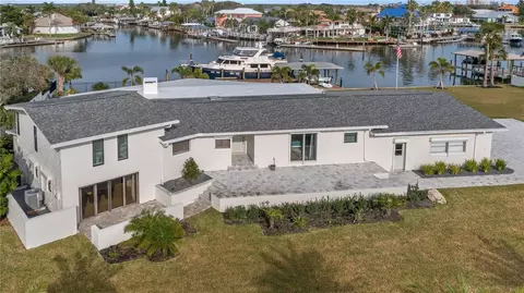 102 E Circle Dr, New Smyrna Beach, FL 32169