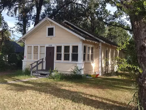 1506 High St, Leesburg, FL 34748