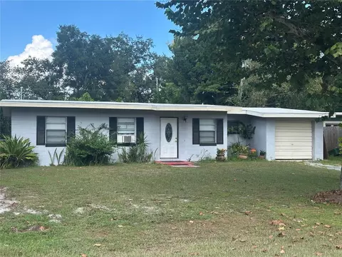 541 E 3rd St, Chuluota, FL 32766