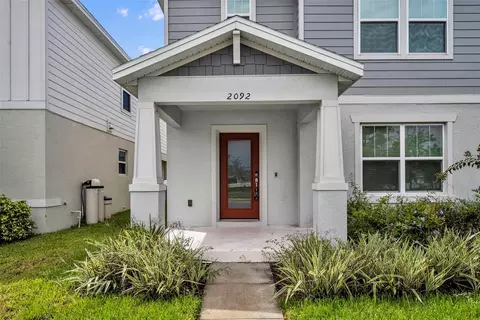 2092 Cross Prairie Pkwy, Kissimmee, FL 34744
