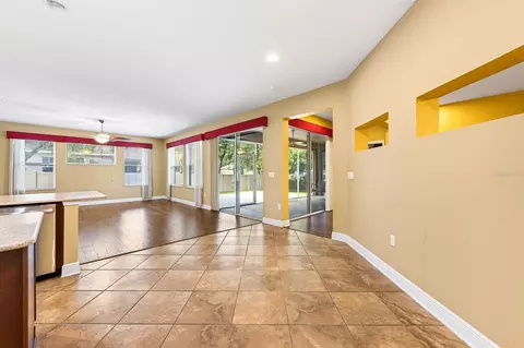 Living - 2522 Tree Meadow Loop, Apopka, FL 32712 photo 3 of 10