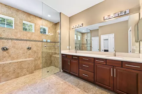 Bath - 2522 Tree Meadow Loop, Apopka, FL 32712 photo 1 of 4