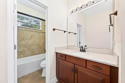 Bath - 2522 Tree Meadow Loop, Apopka, FL 32712 photo 4 of 4