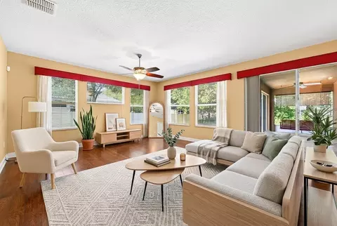 Living - 2522 Tree Meadow Loop, Apopka, FL 32712 photo 1 of 10