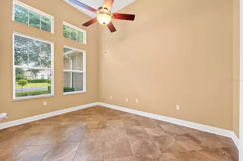 Living - 2522 Tree Meadow Loop, Apopka, FL 32712 photo 4 of 10