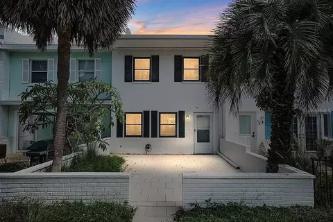 210 Bunker Hill Ln, Dunedin, FL 34698