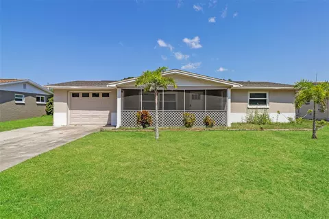 5247 Whippoorwill Dr, Holiday, FL 34690
