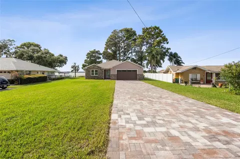 2635 Lake Eustis Dr, Tavares, FL 32778