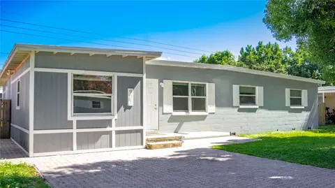 901 S Solandra Dr, Orlando, FL 32807