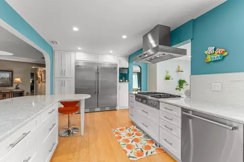 Kitchen - 2422 Topping Pl, Eustis, FL 32726 photo 7 of 8