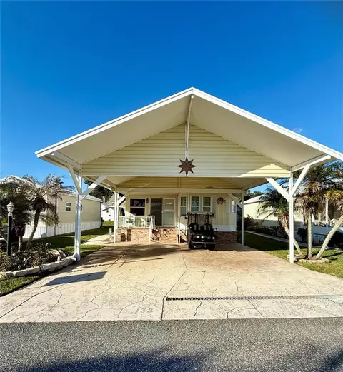 132 Citrus Ridge Dr, Davenport, FL 33837
