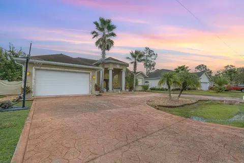 30 E Diamond Dr, Palm Coast, FL 32164