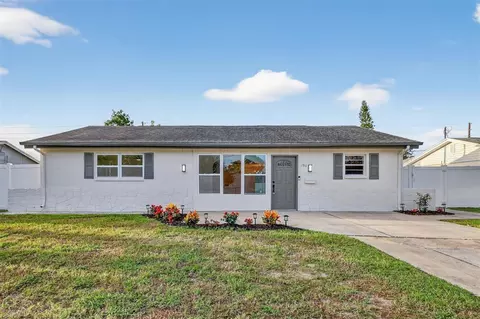 196 74th Ave NE, Saint Petersburg, FL 33702