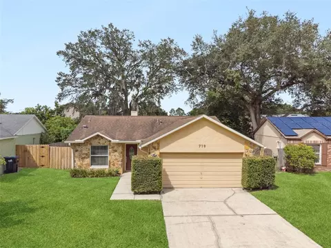 719 Oak Manor Cir, Orlando, FL 32825