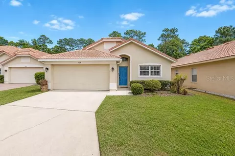 934 Torrey Pine Dr, Winter Springs, FL 32708