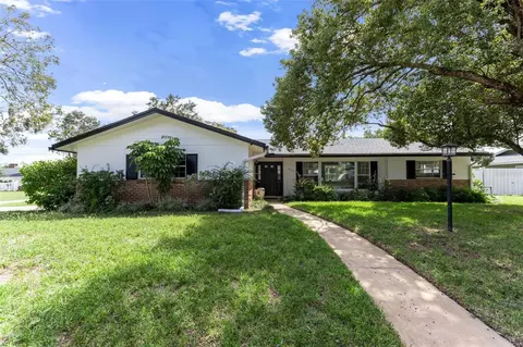2632 Derbyshire Rd, Maitland, FL 32751