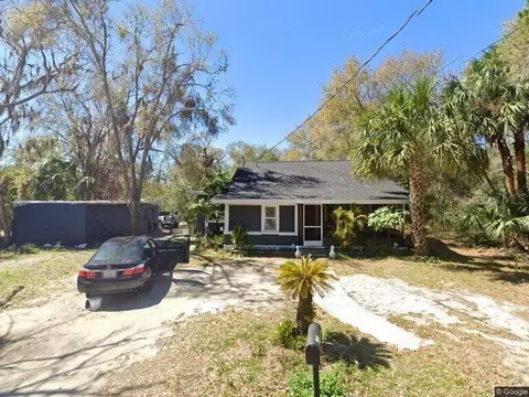 1121 Lucas St, Leesburg, FL 34748