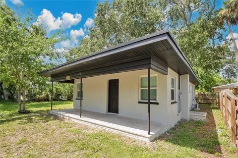 458 Pleasant St, Daytona Beach, FL 32114