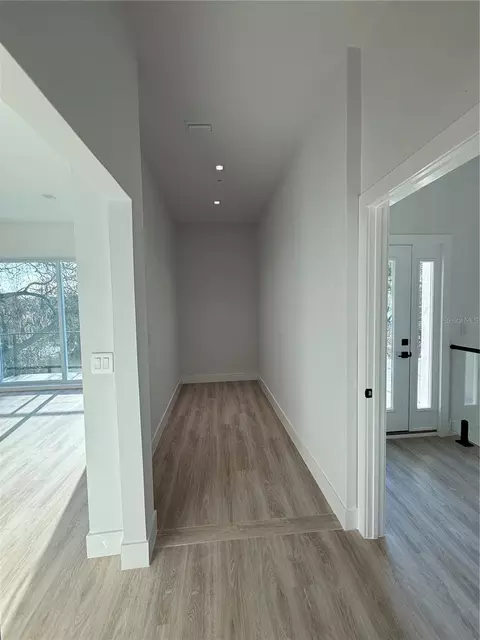 Entry Way - 436 E 7th Ave, Windermere, FL 34786 photo 3 of 4