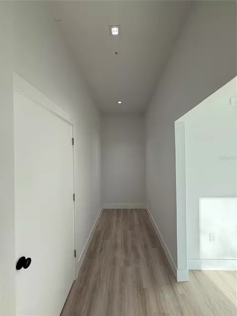 Entry Way - 436 E 7th Ave, Windermere, FL 34786 photo 2 of 4