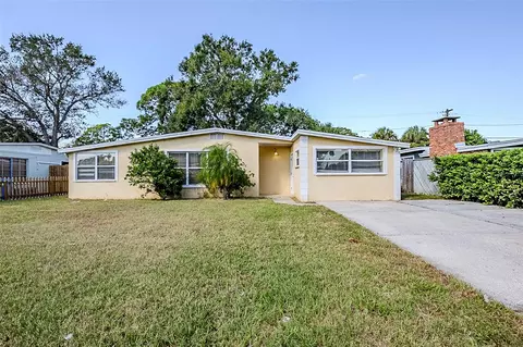 4926 Halifax Dr, Tampa, FL 33615