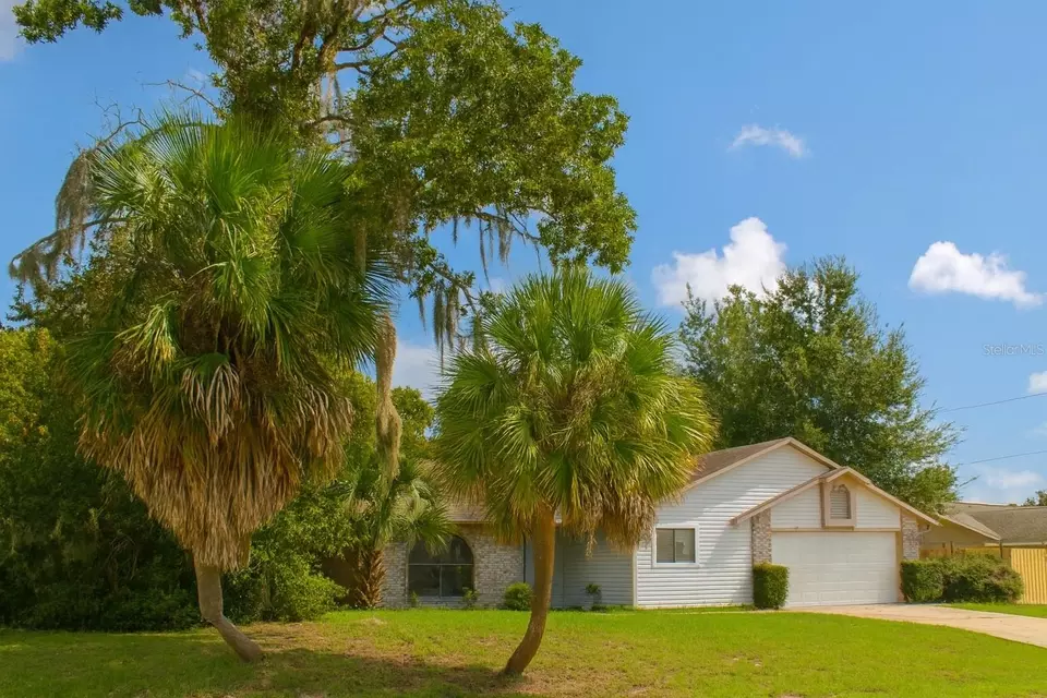 Exterior - 2870 Valmont Ln, Deltona, FL 32738 photo 2 of 6