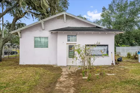 122 W Smith Ave, Haines City, FL 33844