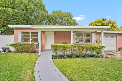 100 Hays Dr, Sanford, FL 32771