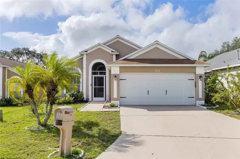 312 Royal Ridge Dr, Davenport, FL 33837