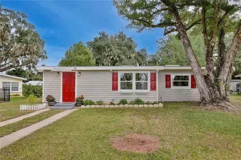 780 N Kentucky Ave, Umatilla, FL 32784