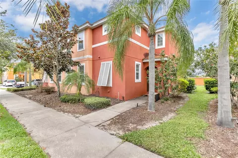 920 Las Fuentes Dr, Kissimmee, FL 34746