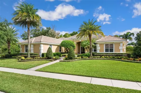 522 Spring Club Dr, Altamonte Springs, FL 32714
