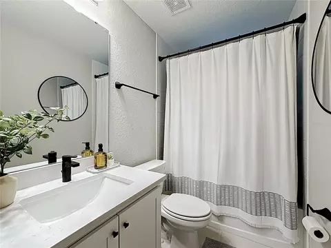 Bath - 190 Polermo Ave, Saint Cloud, FL 34771 photo 1 of 3