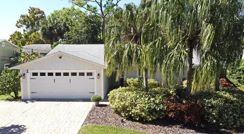 Exterior - 1312 2nd St, Edgewater, FL 32132 photo 3 of 12