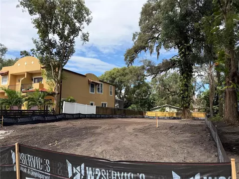 1105 Elmwood St, Orlando, FL 32801