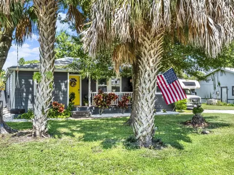 Exterior - 2721 Evergreen Dr, Edgewater, FL 32141 photo 1 of 3