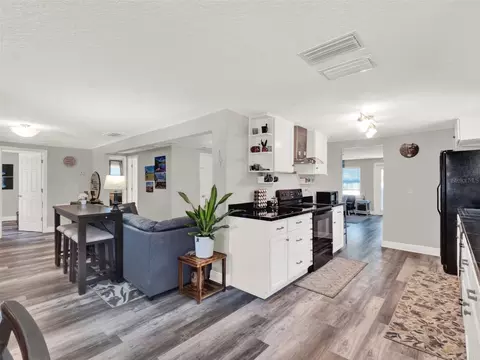 Kitchen - 2721 Evergreen Dr, Edgewater, FL 32141 photo 4 of 4