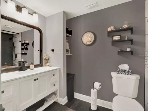 Bath - 2721 Evergreen Dr, Edgewater, FL 32141 photo 2 of 3