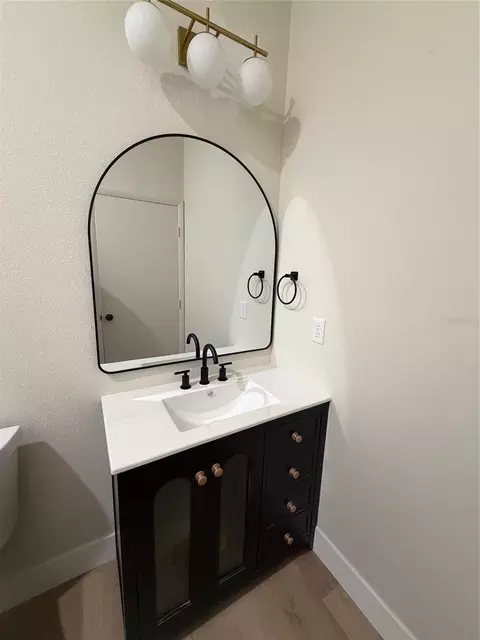 Bath - 860 NW 5th St, Winter Haven, FL 33881 photo 4 of 4