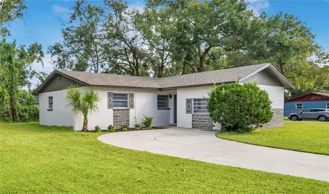 4302 Dolphin Dr, Tampa, FL 33617