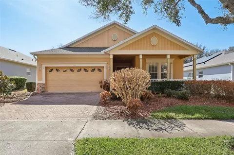 108 Crescent Moon Dr, Groveland, FL 34736
