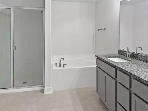 Bath - 4026 Sagefield Dr, Saint Cloud, FL 34773 photo 2 of 2